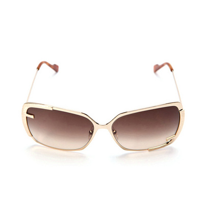 芬迪FENDI 經(jīng)典時(shí)尚太陽(yáng)鏡 顯氣場(chǎng) 優(yōu)雅女士必備