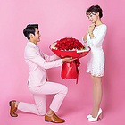 鮮花/LOVE 99 99朵紅玫瑰+滿天星圍繞